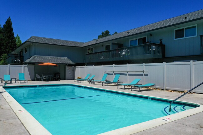 Building Photo - 998 Ignacio Blvd