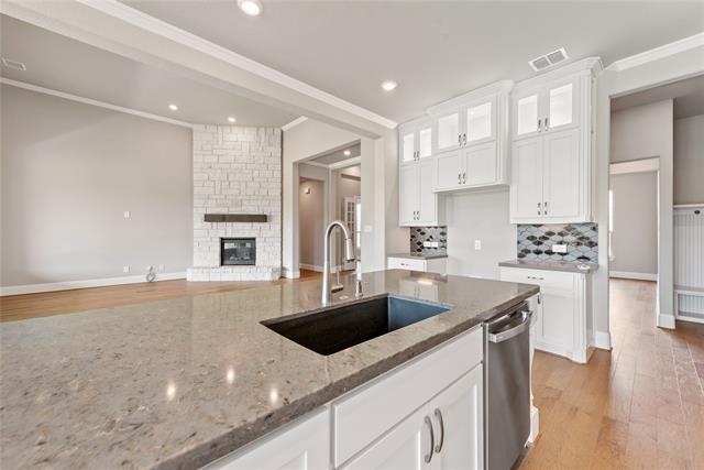 Building Photo - 813 Gallant Fox Trail