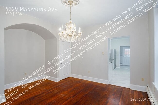Building Photo - 5BR 2.5 BA_ 2,000 Sq Ft. Townhome in Manay...