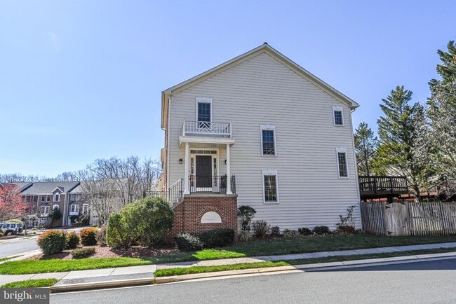 Building Photo - 12700 Dogwood Hills Ln