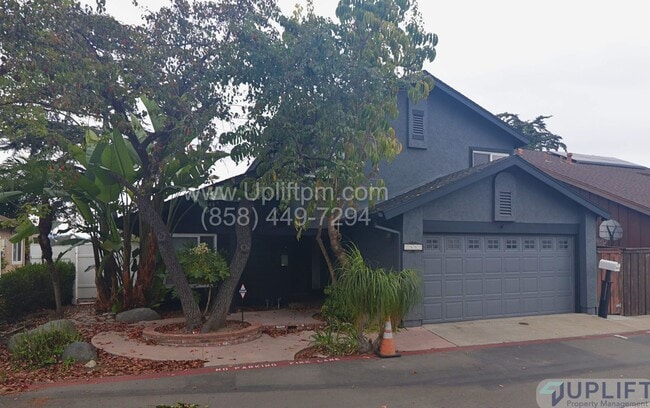 Primary Photo - 4 Bed 3 Bath House in Spring Valley w/ Washer + Dryer and 2-Car Garage