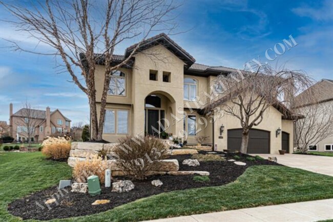 Building Photo - Gorgeous 5 Bed 5 Bath Home in Olathe-Comin...