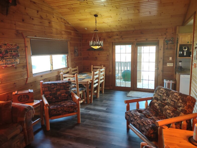 Building Photo - 424 Overlook Ct