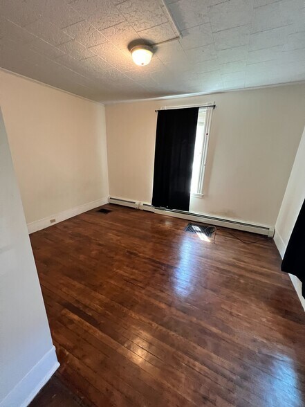 Building Photo - 97 Grant St