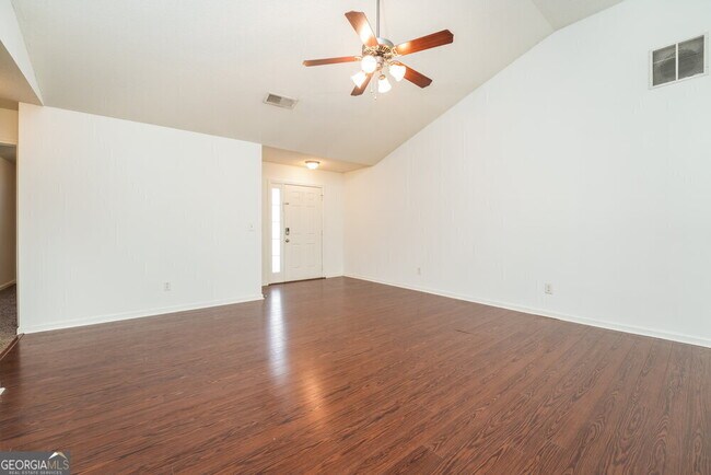 Building Photo - 3102 Delaware Loop