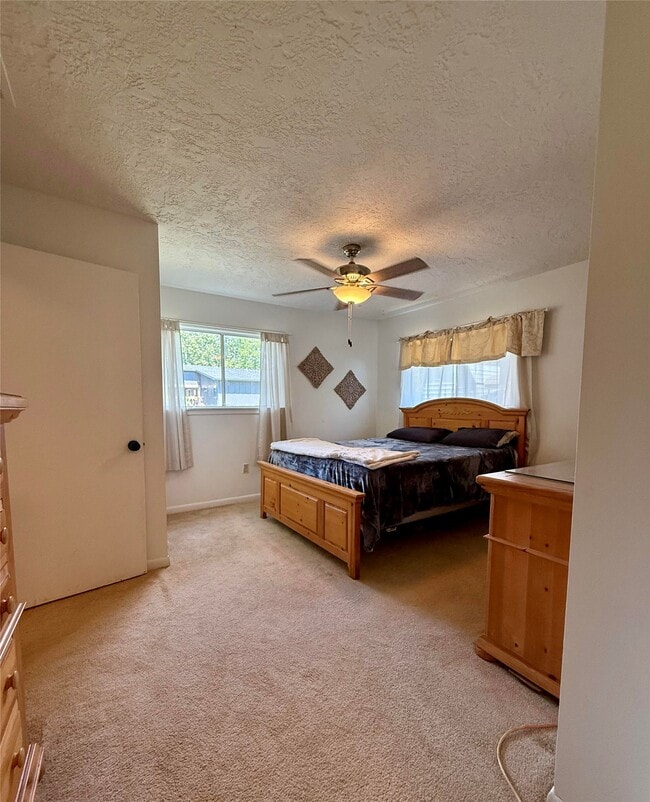 Building Photo - 282 Water View Dr