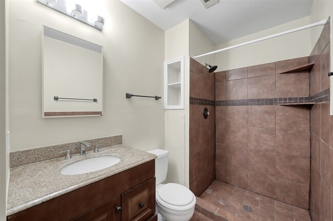 Building Photo - 67 Marabou Pl