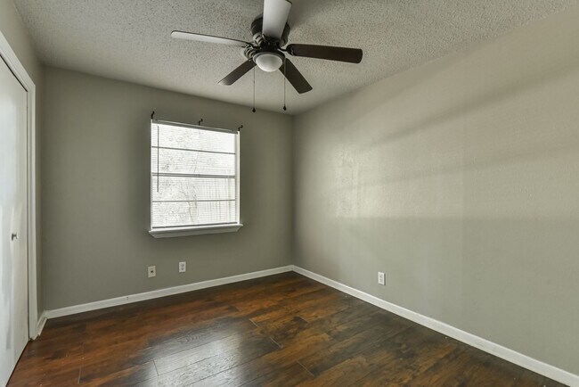 Building Photo - 4-Bedroom Home in the Heart of Killeen