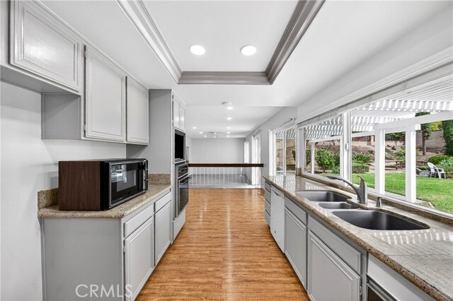 Building Photo - 1836 Fairford Dr