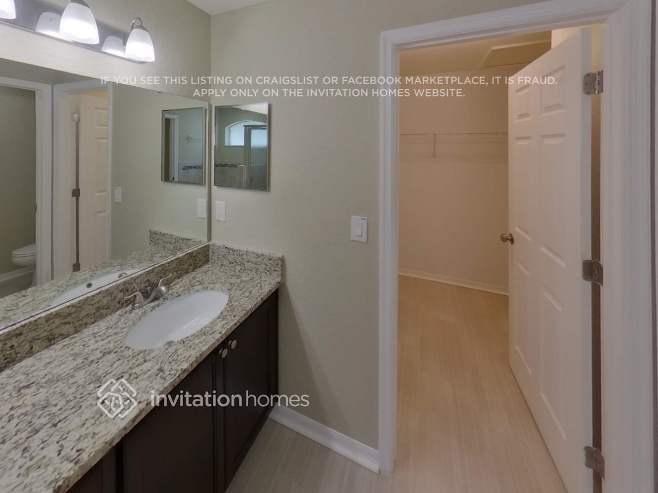 Building Photo - 7958 Chestnut View Dr