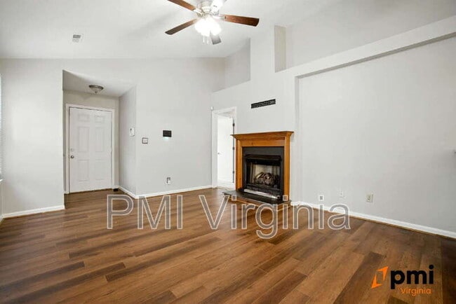 Building Photo - 235 Abingdon Cir