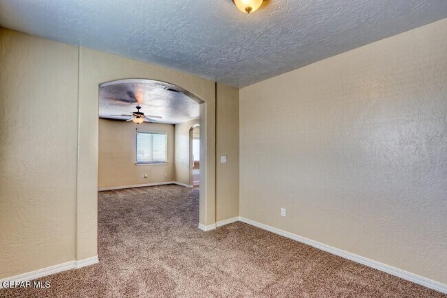 Building Photo - 13272 Emerald Glen St