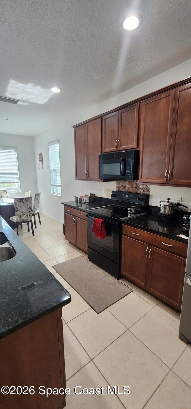 Building Photo - 2300 Arctic Cir