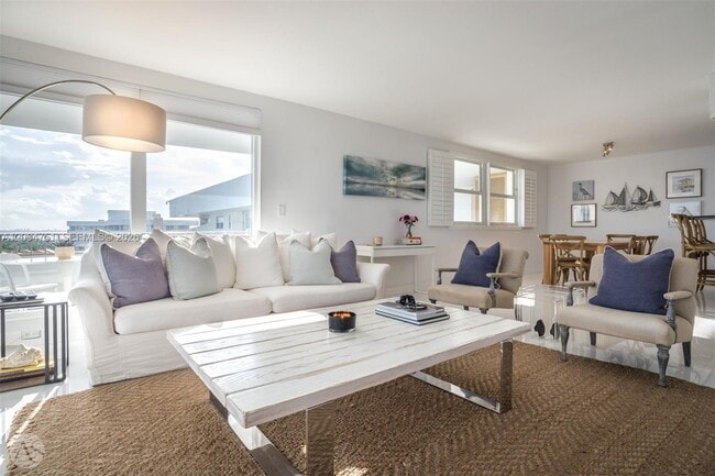 Building Photo - 177 Ocean Ln Dr