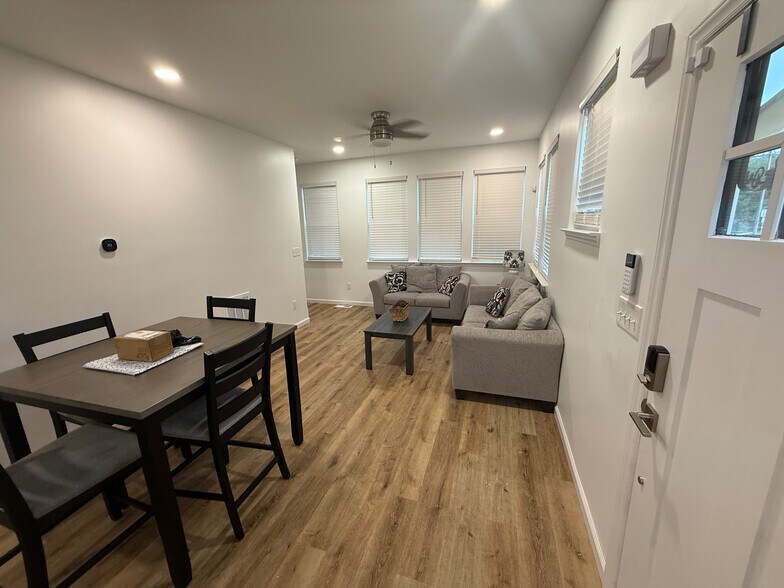 Primary Photo - Room in Duplex on S Alston Ave