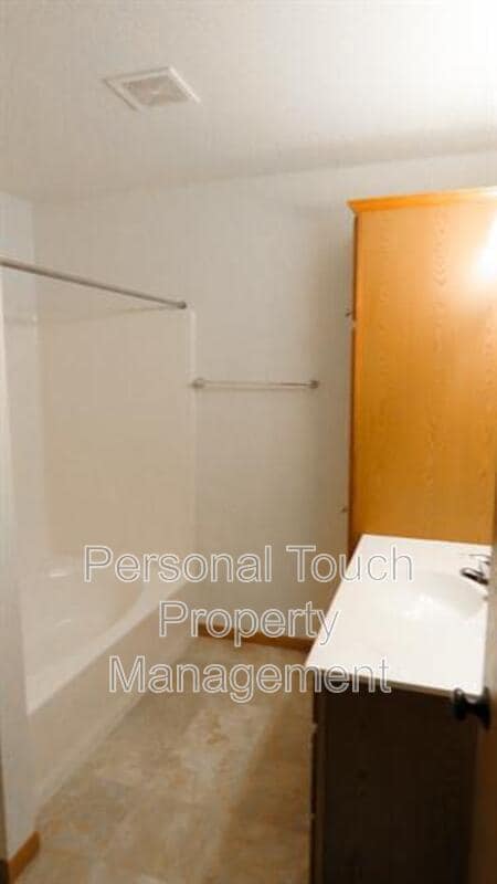 Building Photo - 2420 5th St W