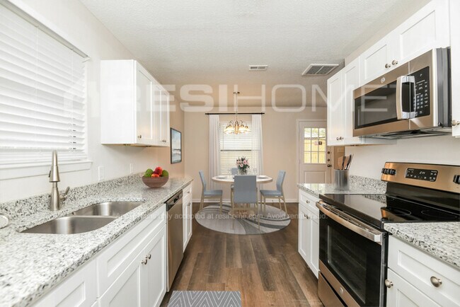 Building Photo - 623 Allencrest Dr