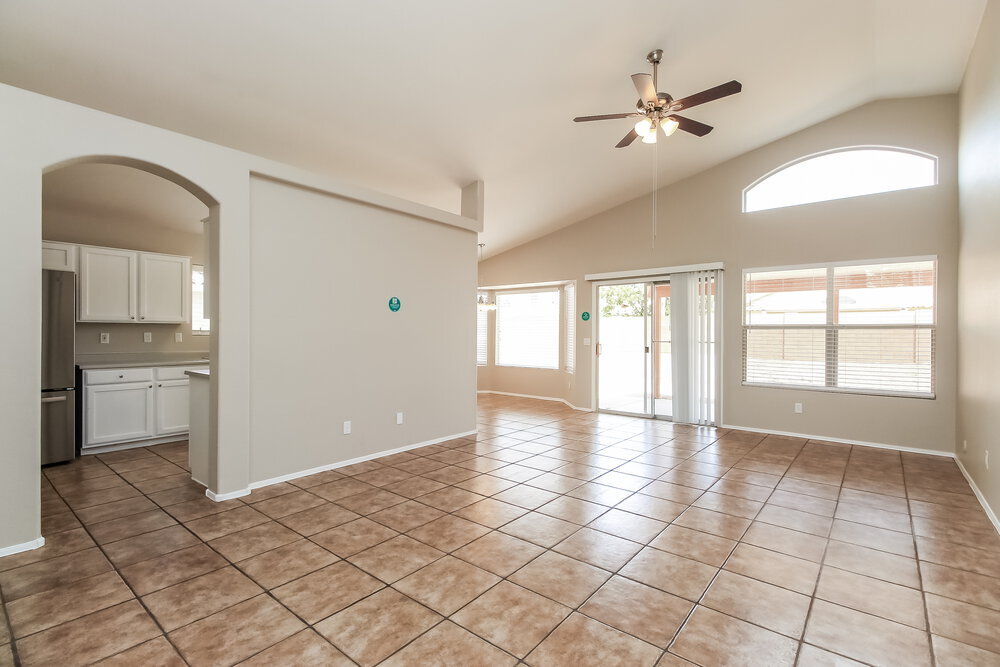 Building Photo - 1702 W Jupiter Way