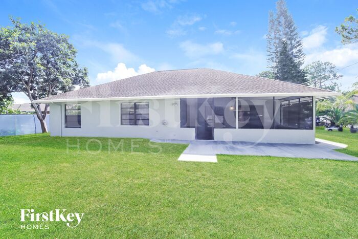 Building Photo - 1377 Prum Ave NW