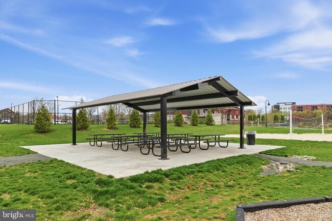 Building Photo - 20151 Northpark Dr