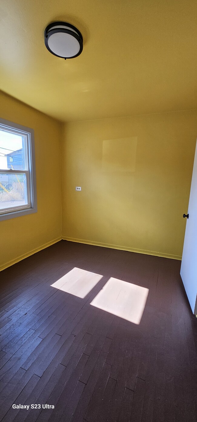 Building Photo - 210 N Elden St