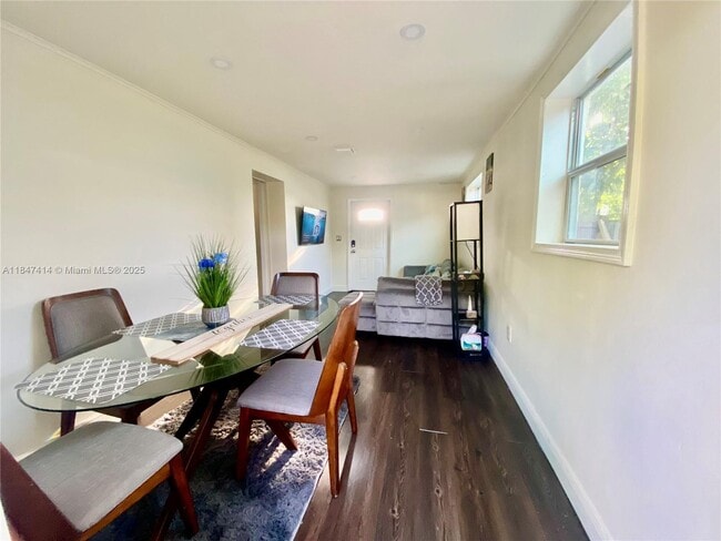 Building Photo - 3761 SW 45th Terrace