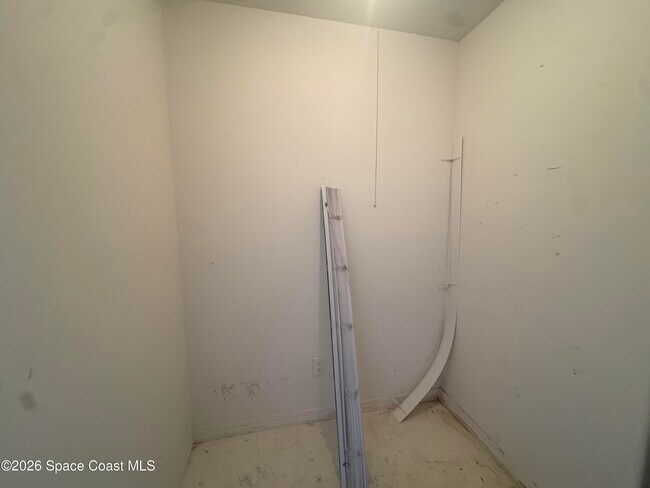 Building Photo - 7667 N Wickham Rd
