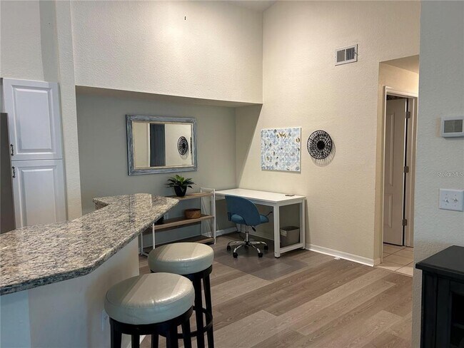 Building Photo - 4166 Central Sarasota Pkwy