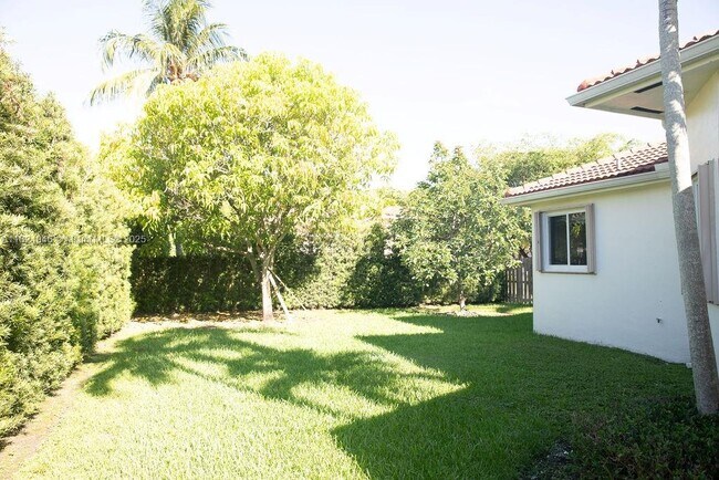 Building Photo - 8464 SW 138th St