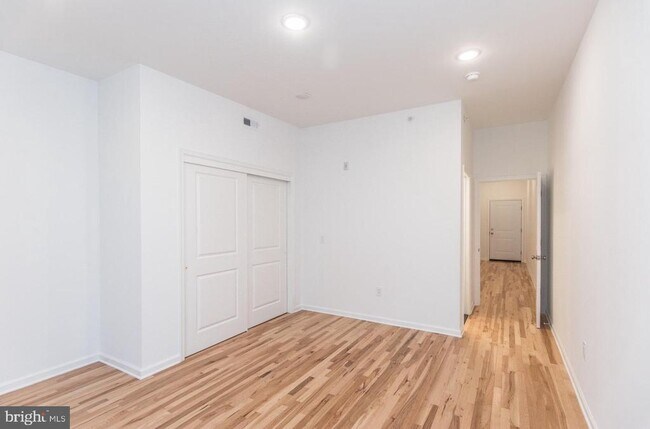 Building Photo - 315 N Preston St