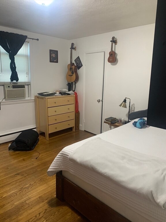 Building Photo - 502 Beach St