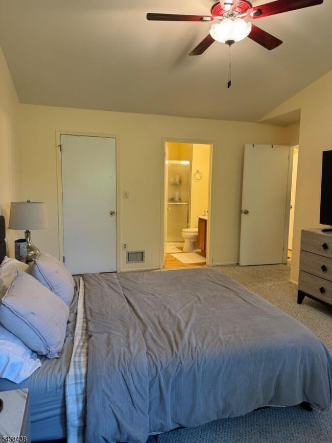 Building Photo - 1410 Pinhorn Dr