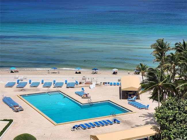 Building Photo - 3505 S Ocean Dr