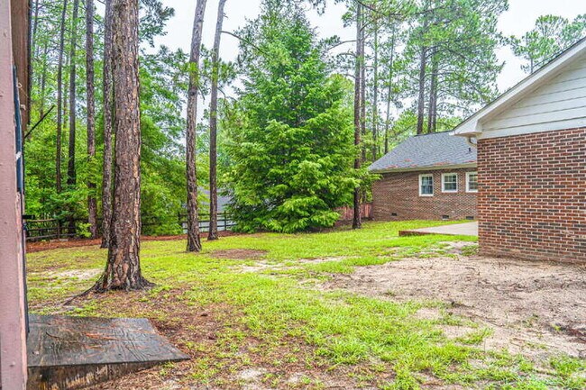 Building Photo - 120 Fox Hunt Ln
