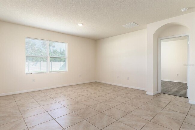 Building Photo - 3330 Eastgrove Ter