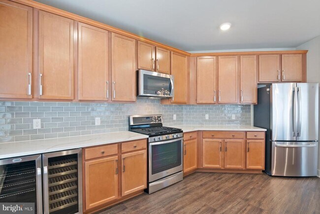 Building Photo - 2907 Bleeker St