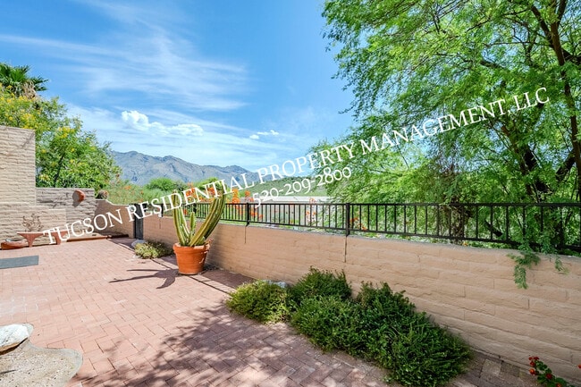 Building Photo - 5084 N Camino Del Lazo
