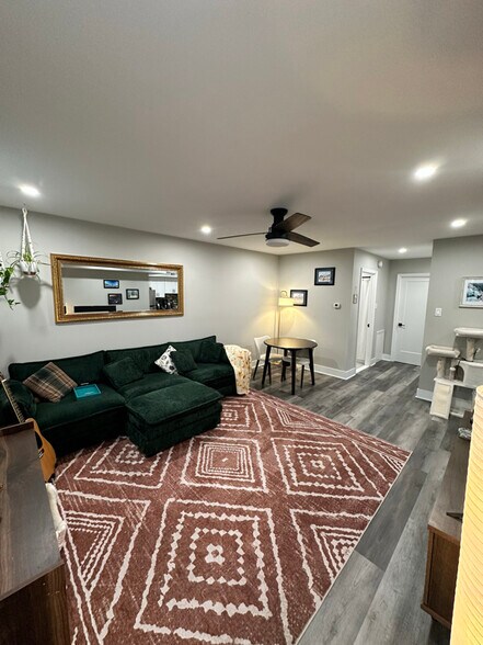 Building Photo - 720 Lombard St