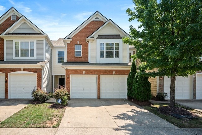 Primary Photo - Creekside at Brentwood!