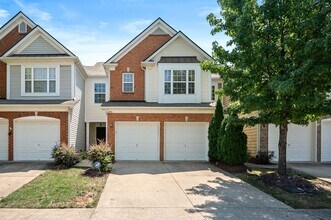 Building Photo - Creekside at Brentwood!
