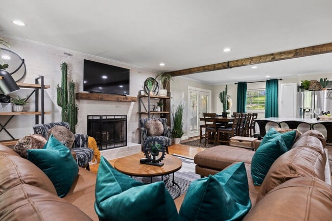 Building Photo - 75 State Rd 1441