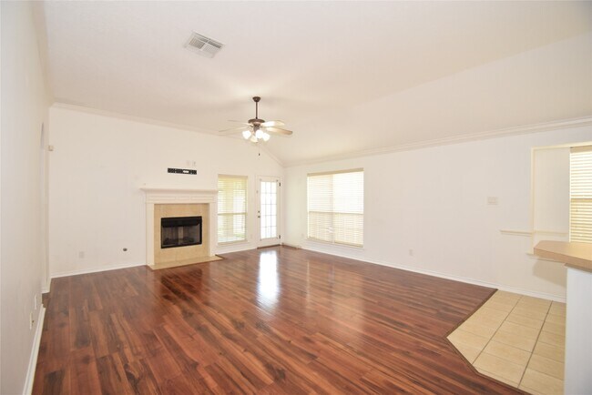 Building Photo - 5726 Indigo Trails Dr