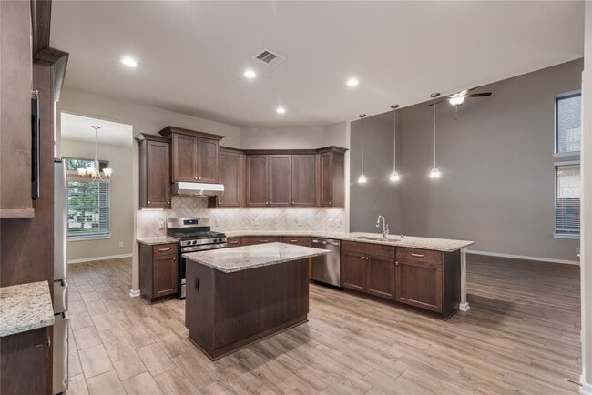 Building Photo - 4702 Primrose Valley Ln