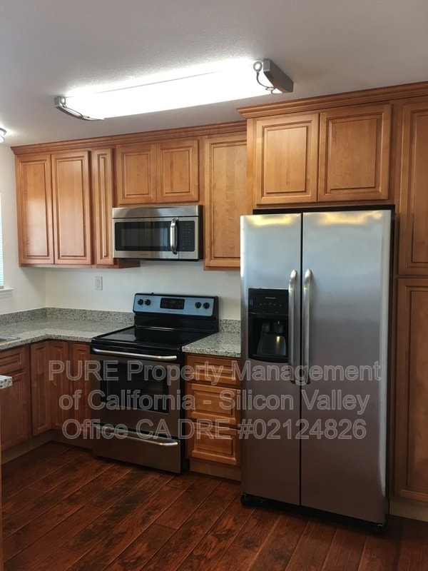 Building Photo - 4658 W Campbell Ave