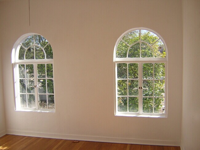 Building Photo - 1st