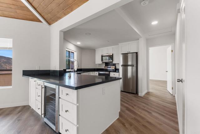 Building Photo - 2916 Anaheim St