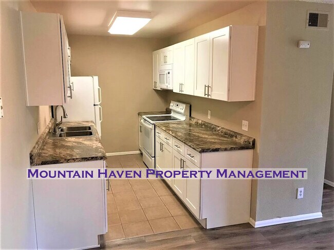 Primary Photo - 16359 W 10th Ave