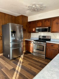 Building Photo - 117 Vinewood Cir