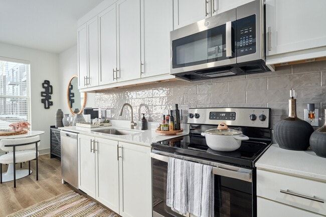 Building Photo - The Gallery