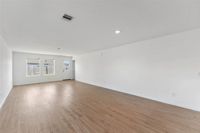 Building Photo - 21002 Longwitton Ln